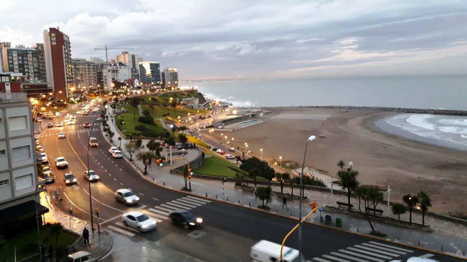 Amanecer De Mar *